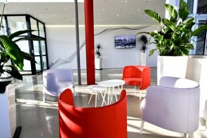 Photo d'un hall d'accueil relooké par Liza Lena
